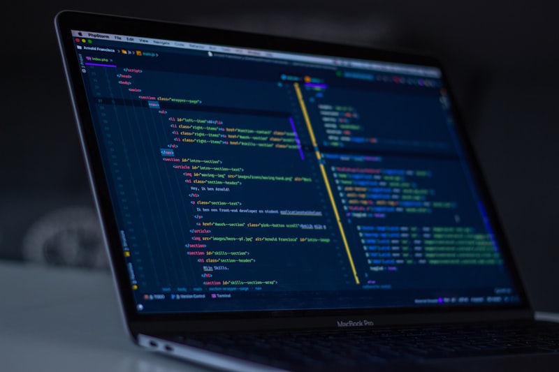 Лучшие курсы по Python в 2026 году: сравнение школ, цены и зарплаты